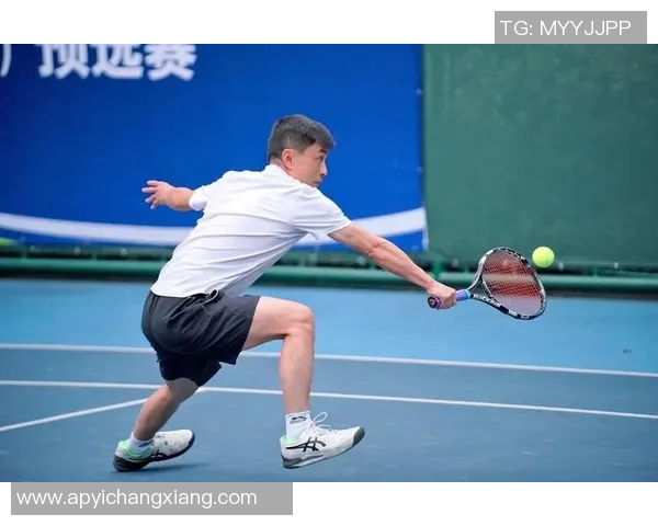 重庆网球队在杯赛中的灵活战术运用与表现分析